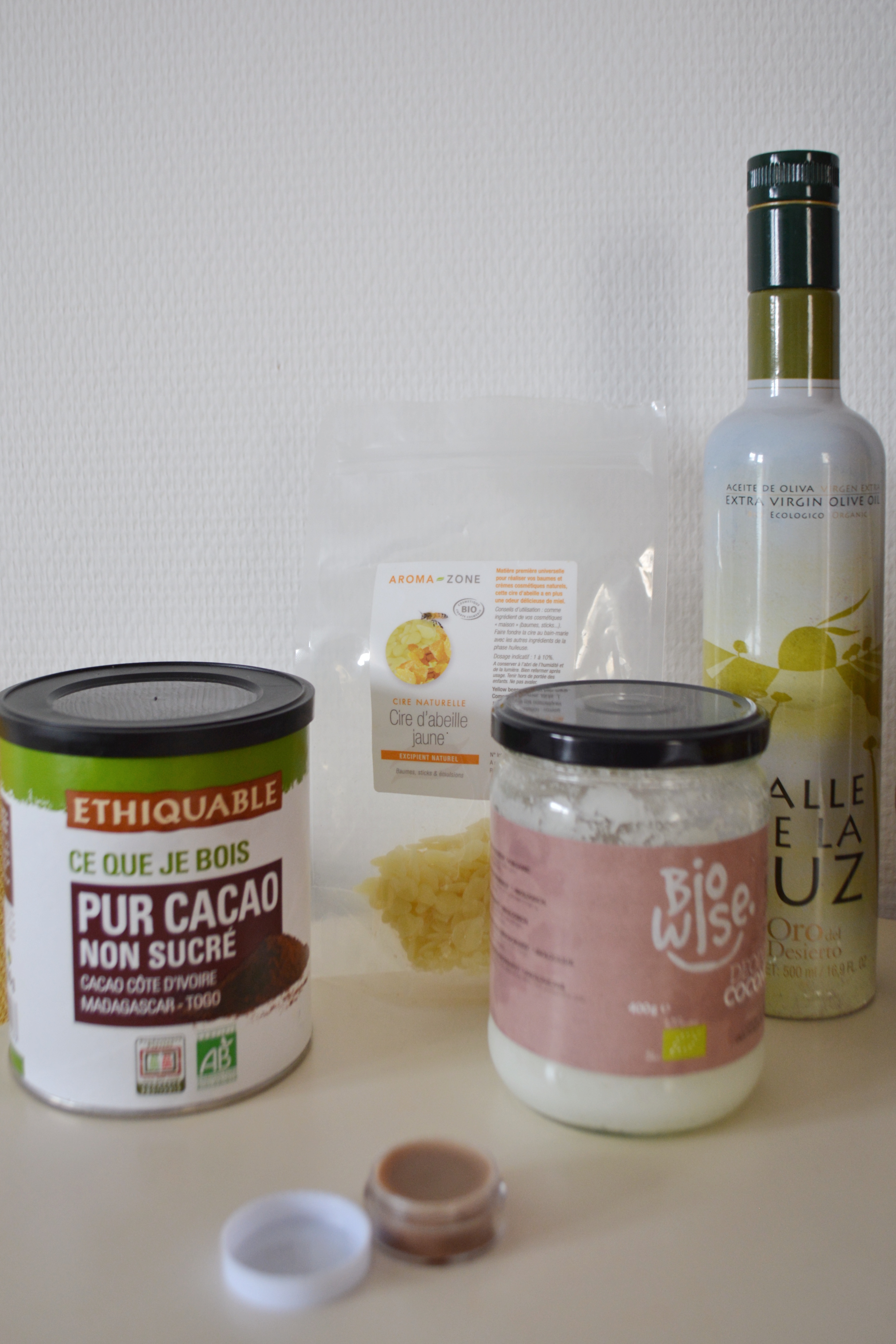 Diy cacao lip balm