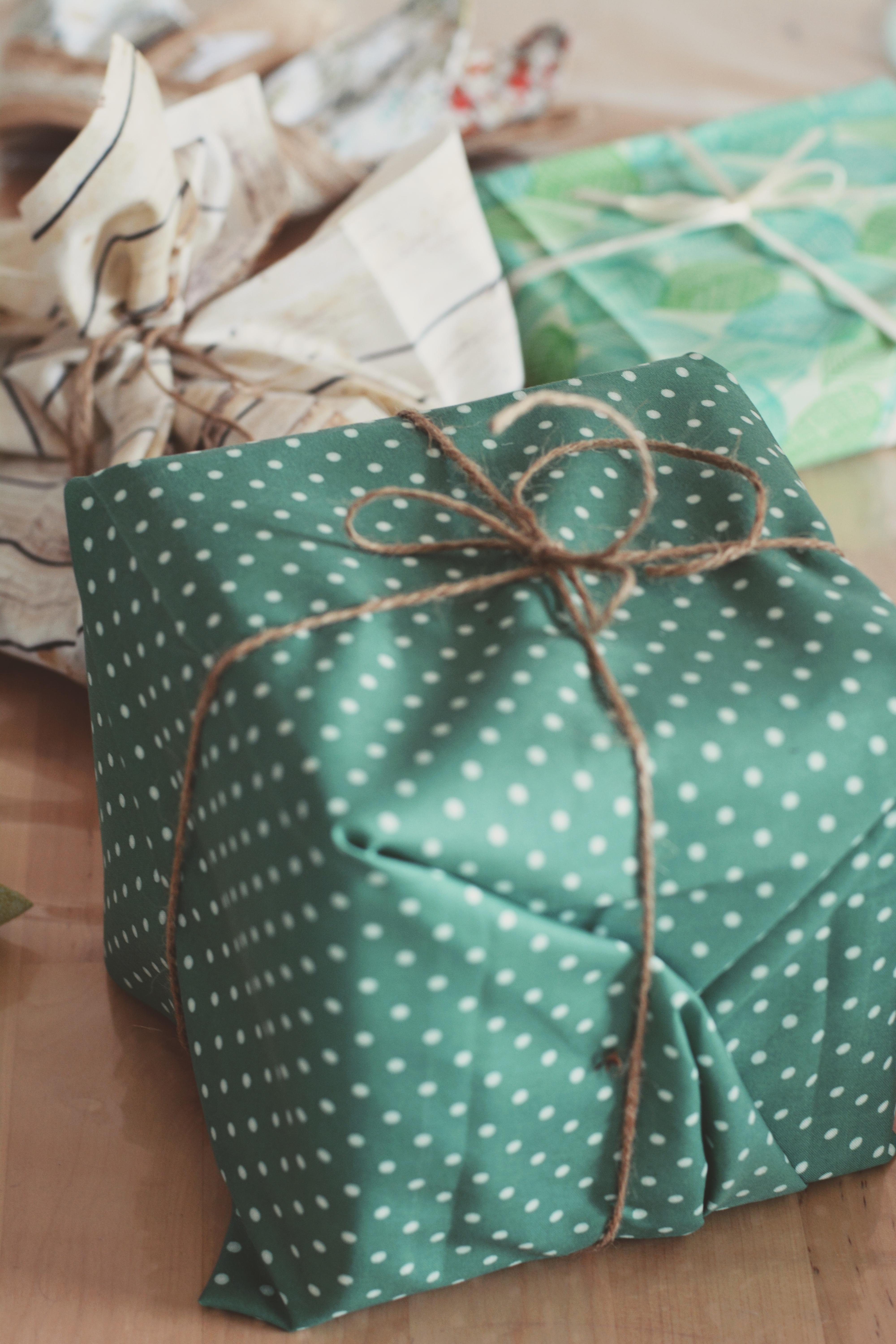 Sustainable gift wrapping