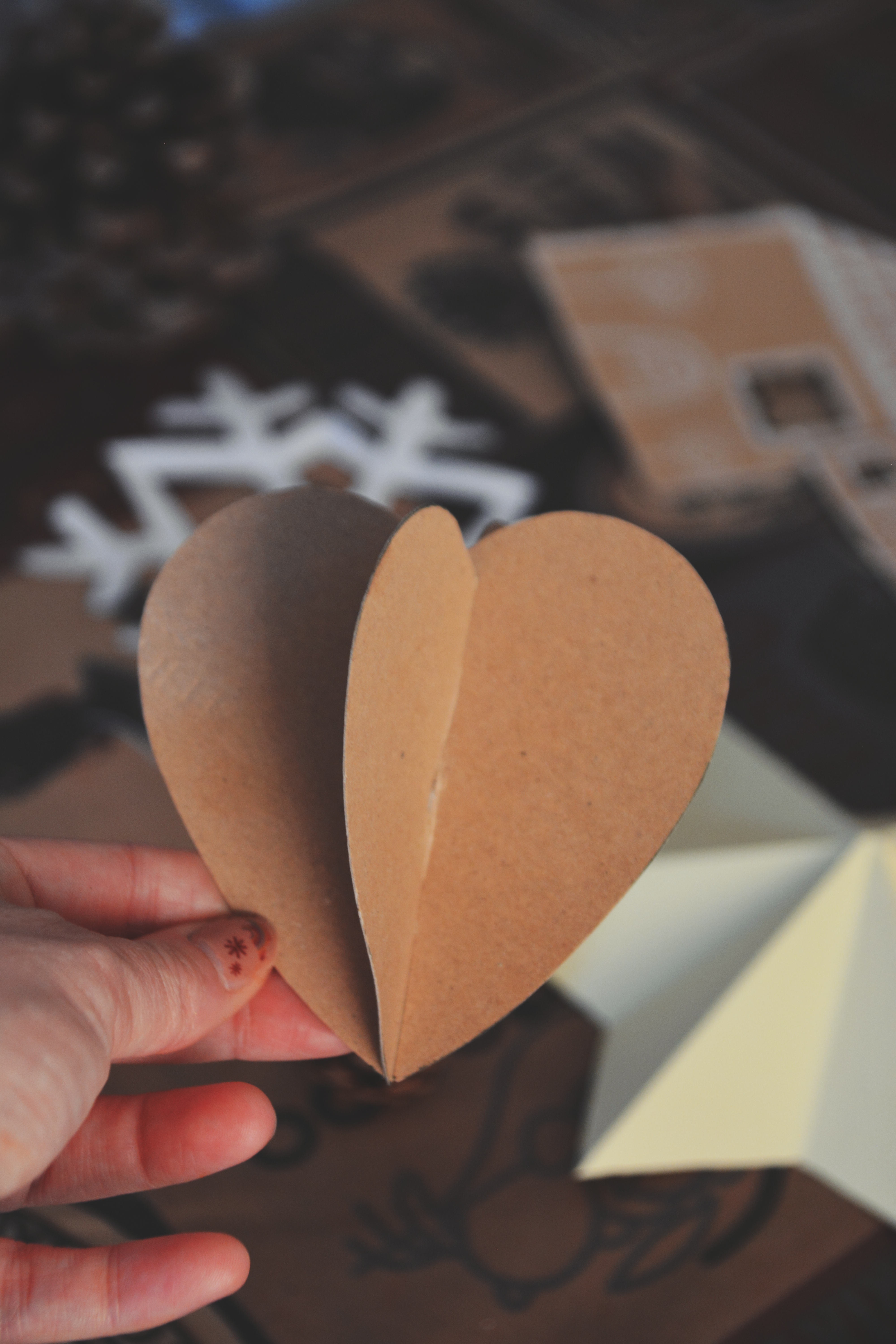 3d cardboard heart