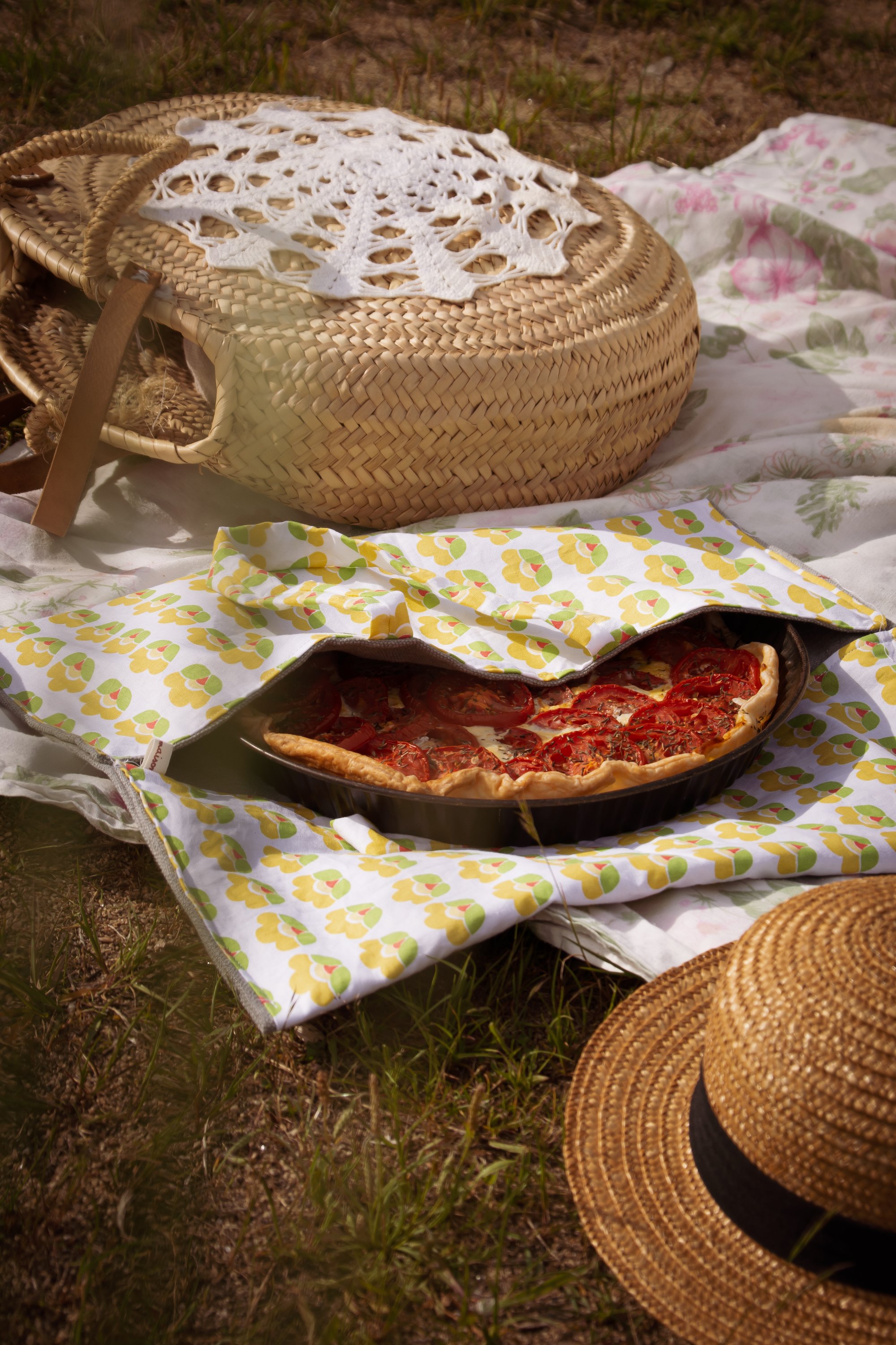 Pie carrier tote pattern