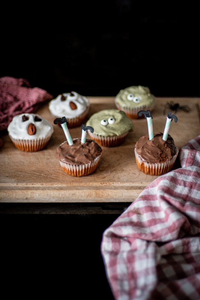 Sugar-free spooky cupcakes