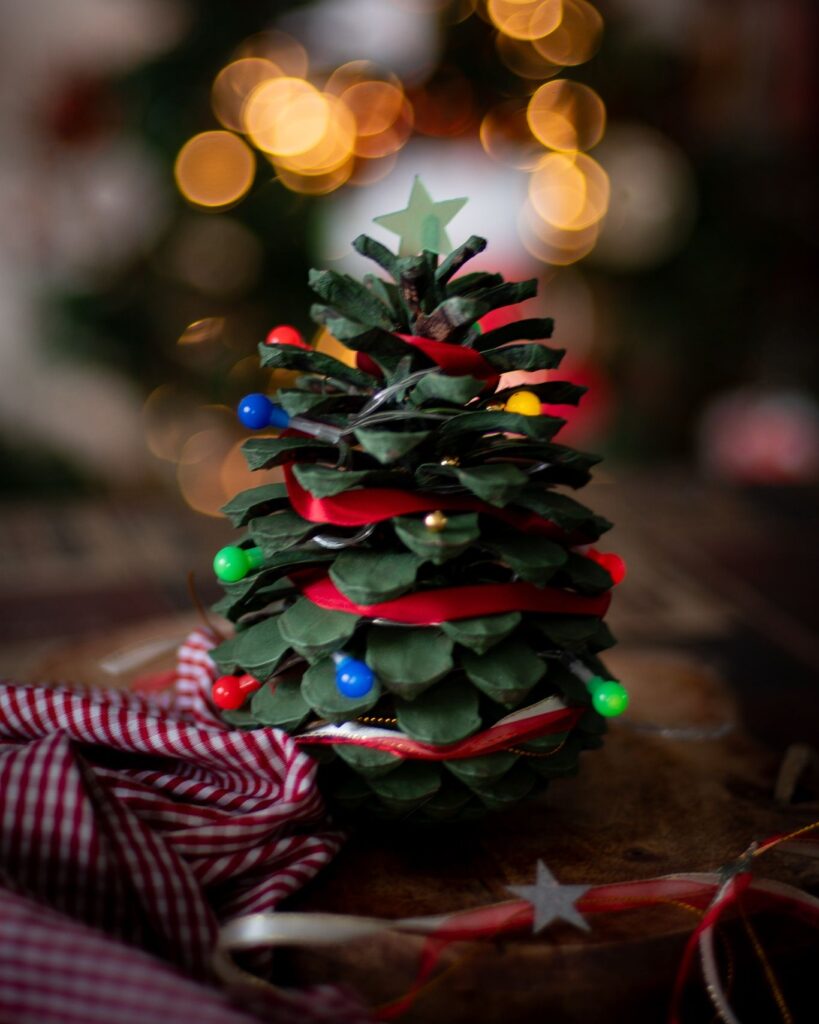 Pinecone Christmas tree